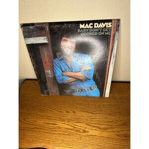 Mac Davis - Baby Don't Get Hooked On Me - KC 31770 - Vinyl